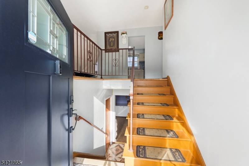 1019 Essex Ave, Linden City, NJ 07036