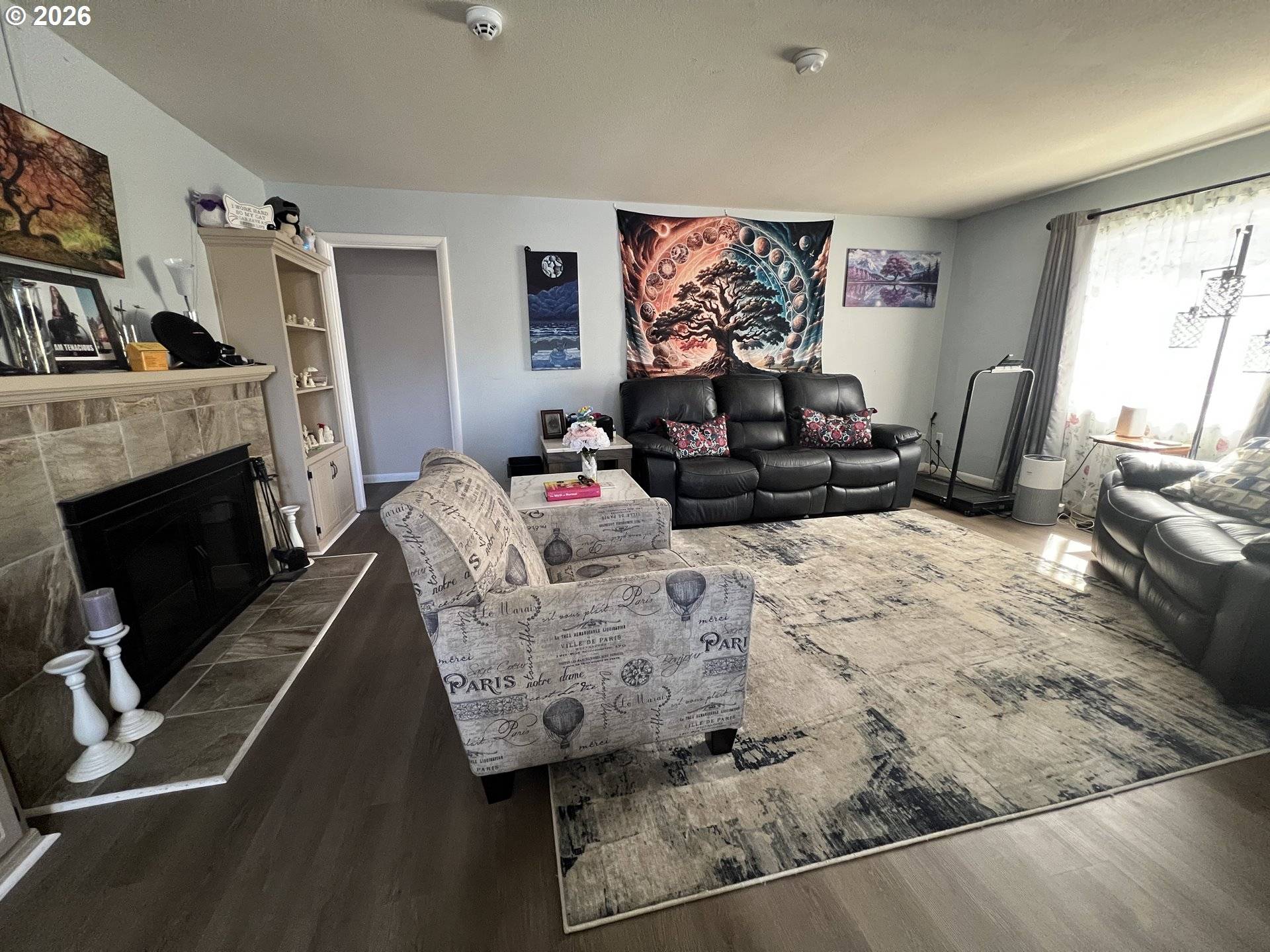 12101 SE LINCOLN ST, Portland, OR 97216