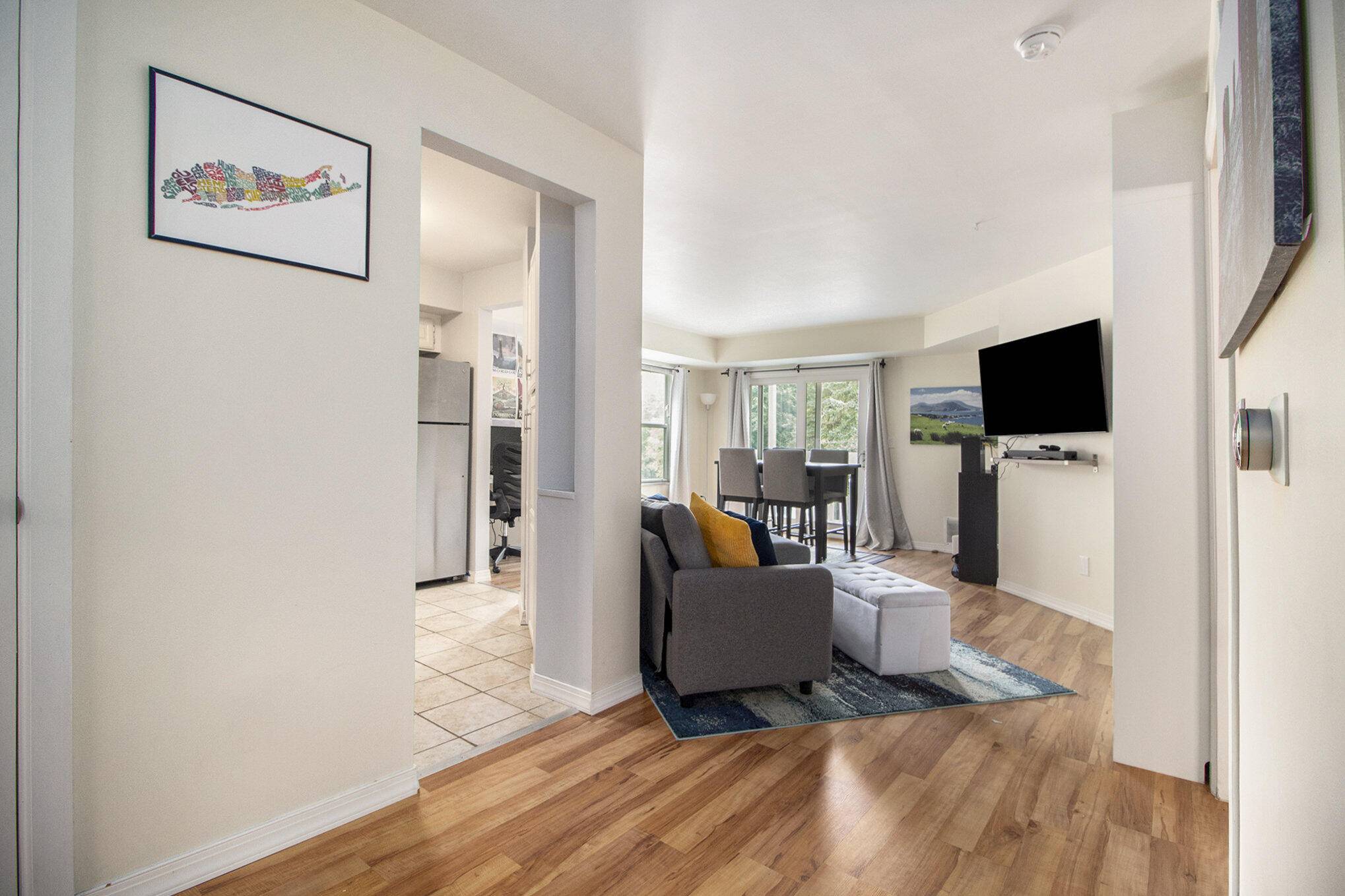 2221 S Huron Pkwy #2, Ann Arbor, MI 48104