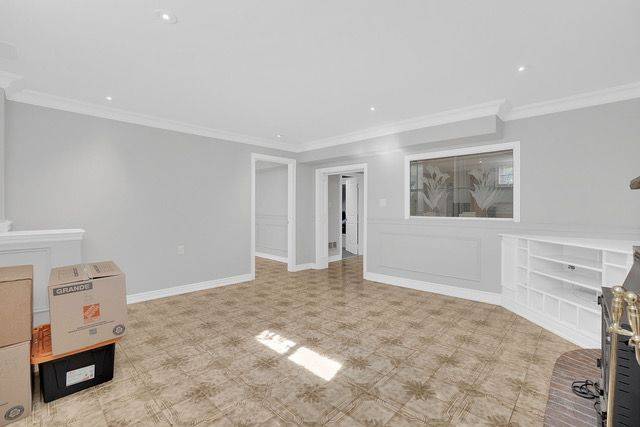 99 Willis RD #Lower, Vaughan, ON L4L 2S4