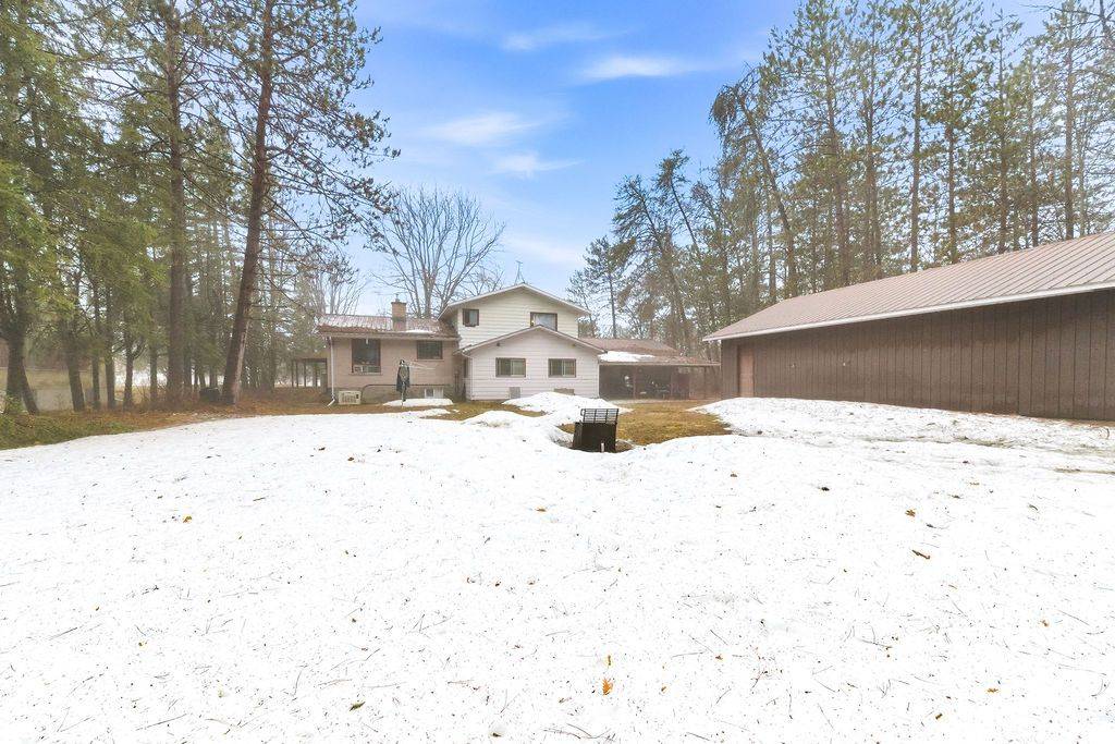 33698 Highway 17 HWY W, Deep River, ON K0J 1P0