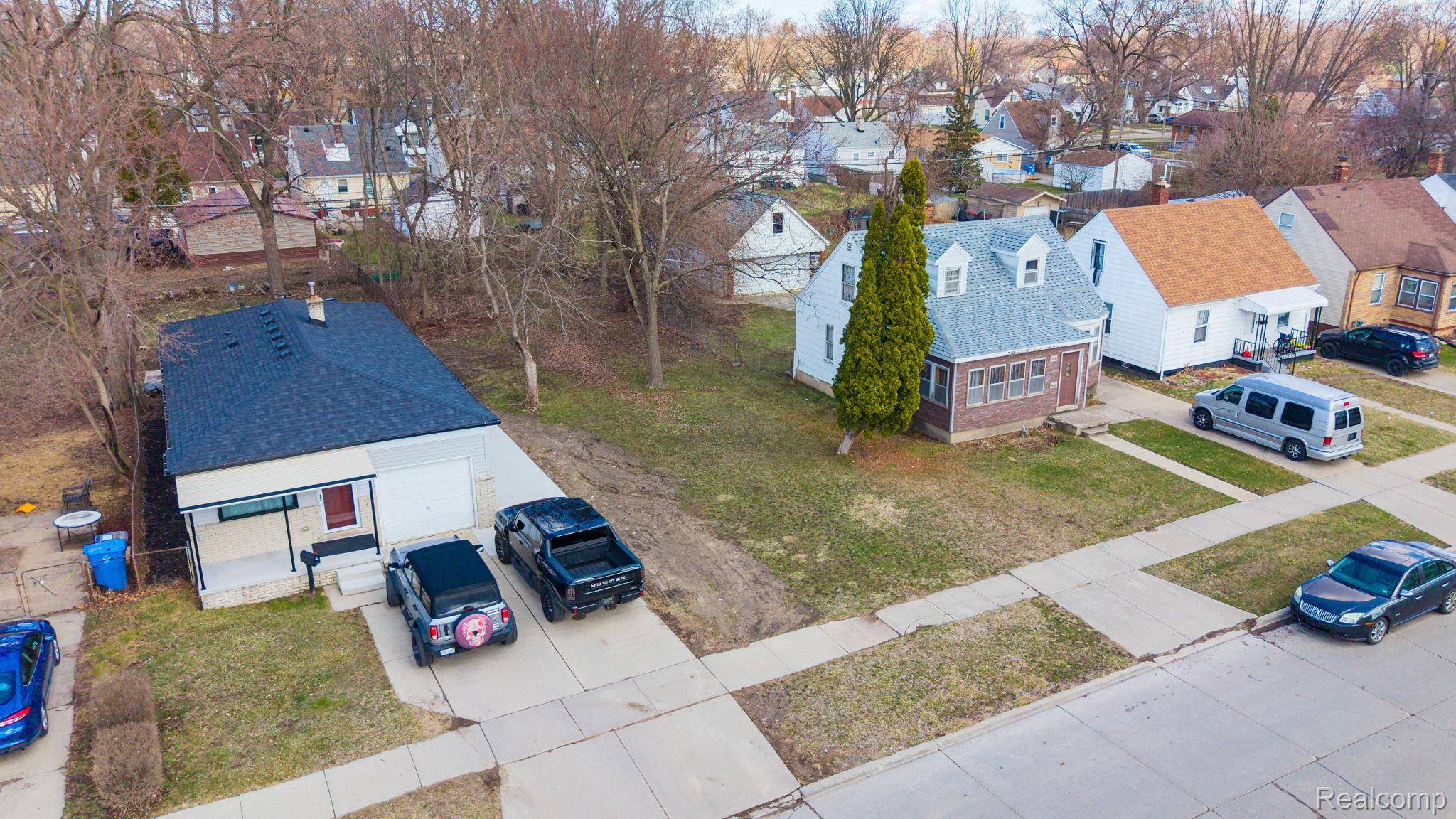 26166 Powers AVE, Dearborn Heights, MI 48125