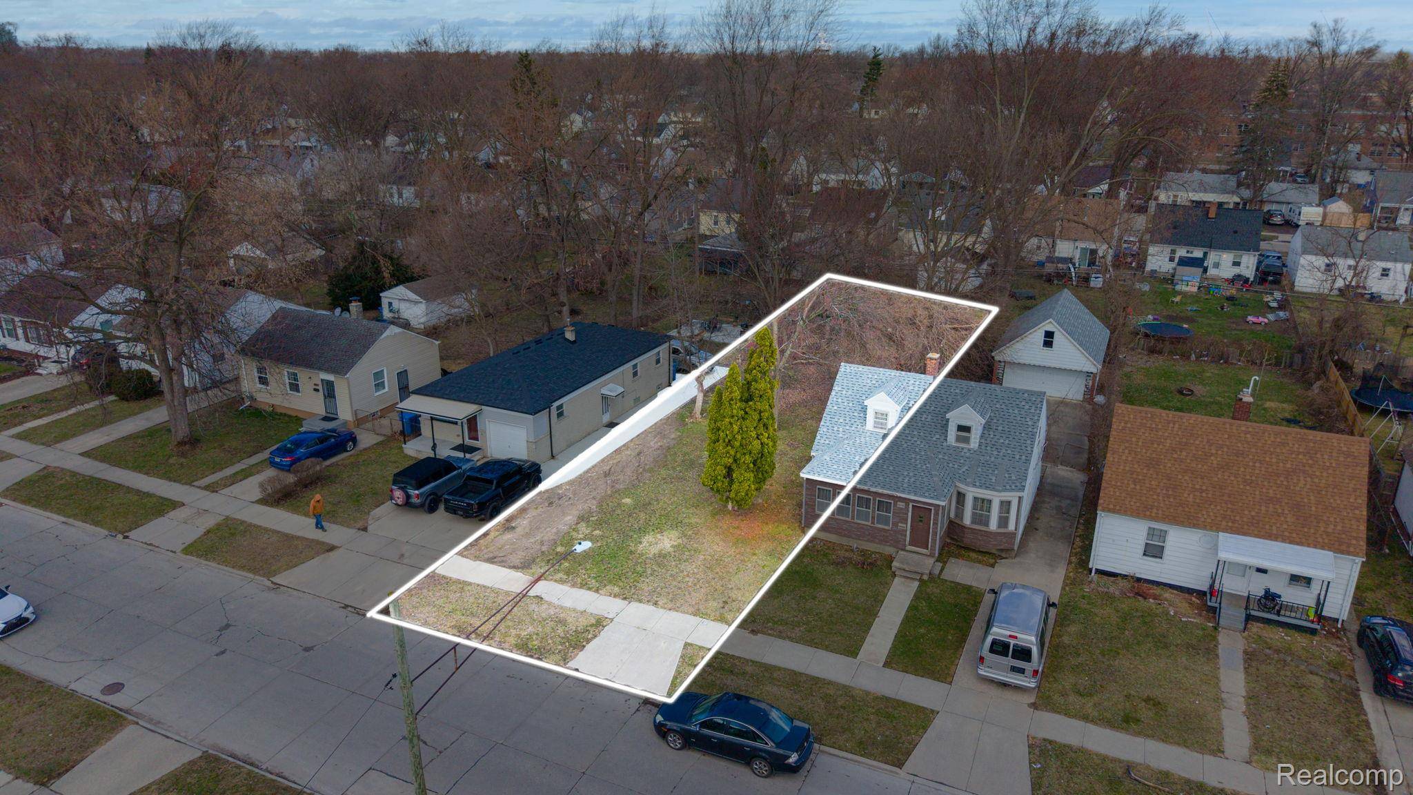 26166 Powers AVE, Dearborn Heights, MI 48125