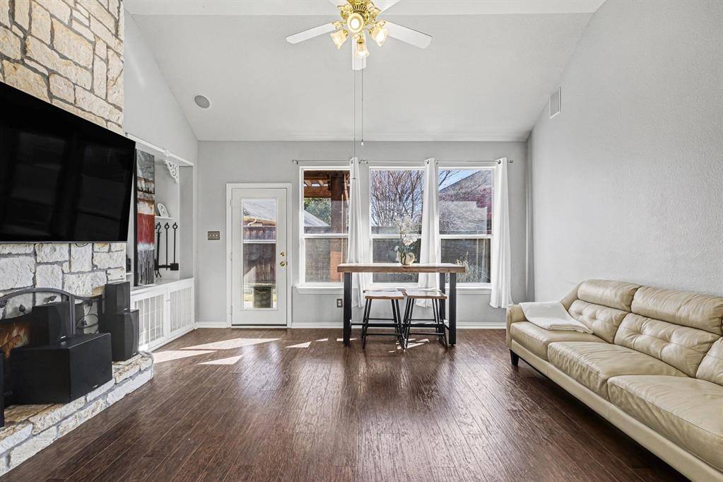 8234 Robertson Drive, Frisco, TX 75036