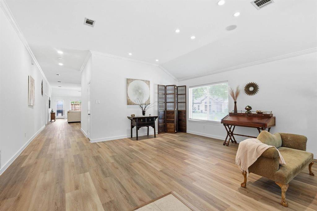 3424 Briargrove Lane, Dallas, TX 75287