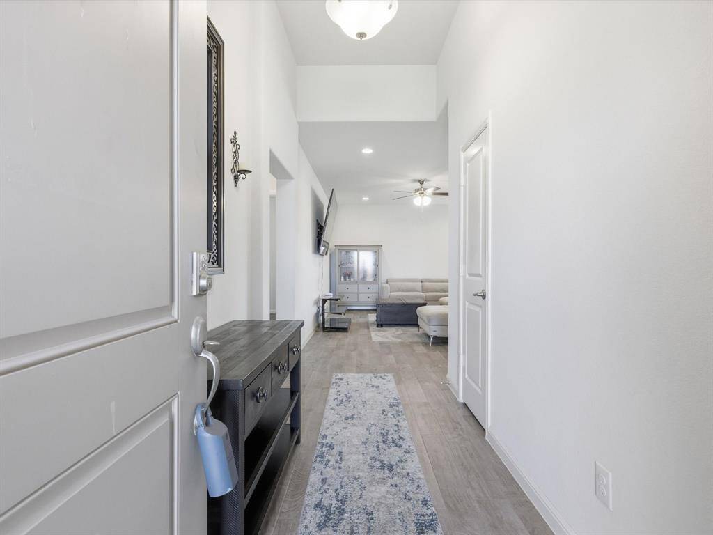 448 Regatta Lane, Azle, TX 76020