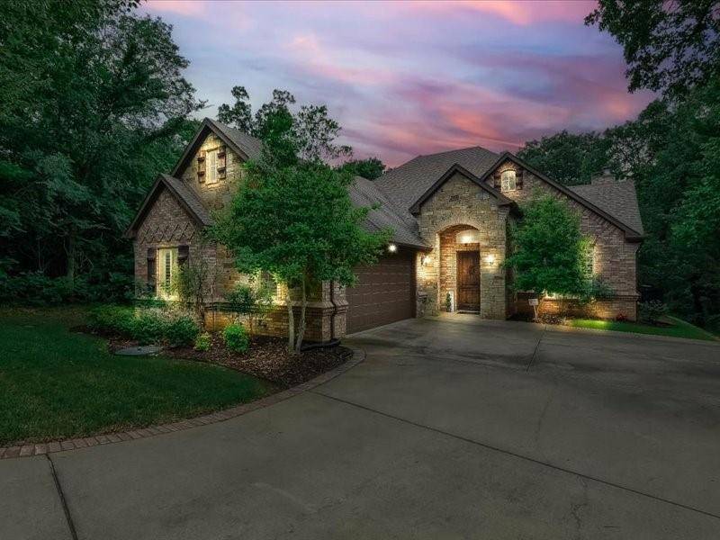 360 Dublin Circle, Gordonville, TX 76245