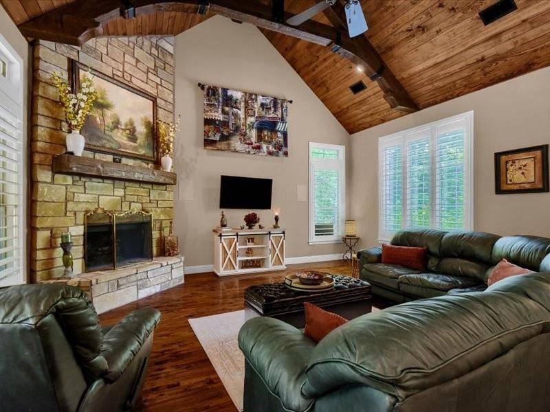 360 Dublin Circle, Gordonville, TX 76245