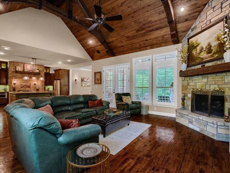 360 Dublin Circle, Gordonville, TX 76245