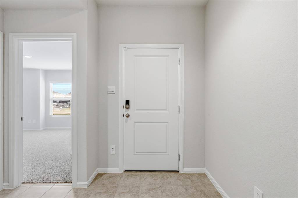 13504 Gunsmoke Lane, Cresson, TX 76035