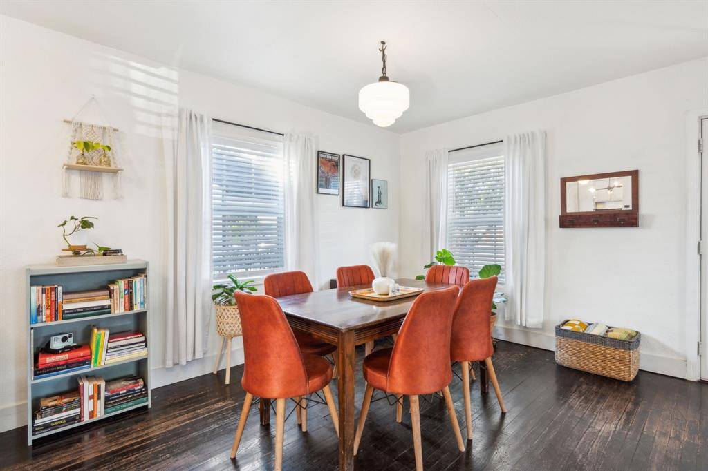 3202 Aster Street, Dallas, TX 75211