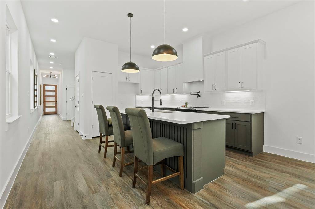 2616 Birmingham Avenue, Dallas, TX 75215