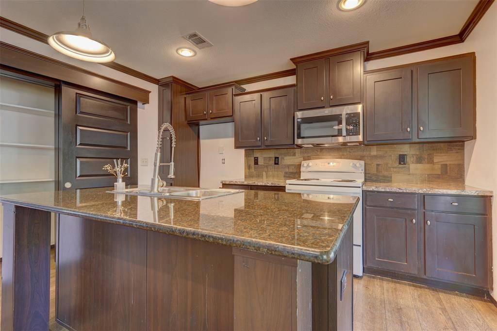 119 Post Oak Road, Whitney, TX 76692