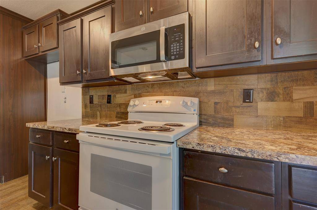 119 Post Oak Road, Whitney, TX 76692