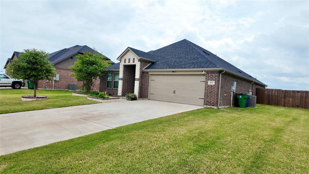692 Avalon Drive, Waxahachie, TX 75165