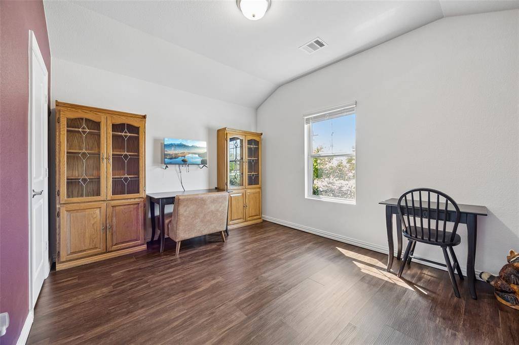 1713 Gold Mine Trail, Aubrey, TX 76227