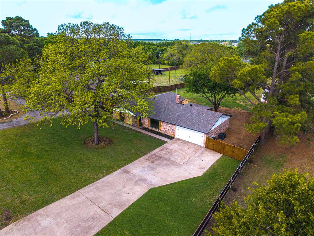 2004 Tarver Road, Burleson, TX 76028