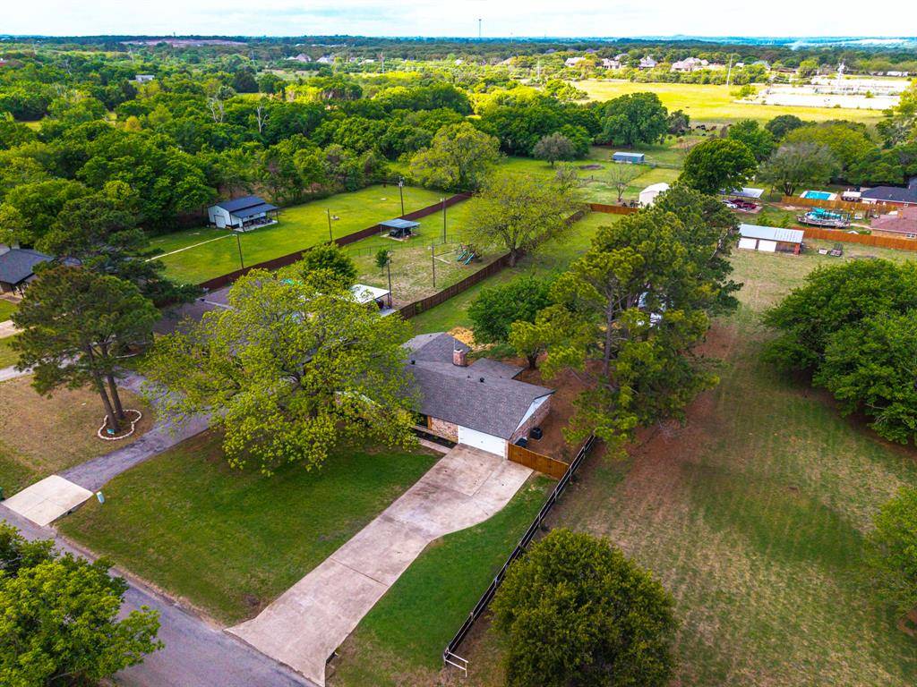 2004 Tarver Road, Burleson, TX 76028