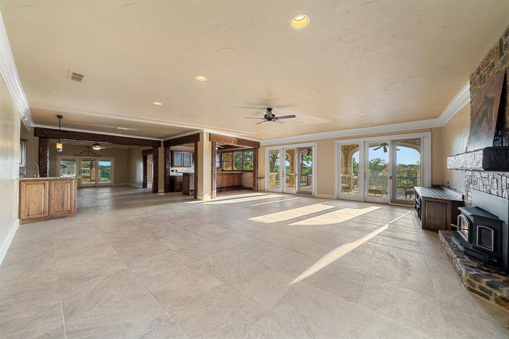 6068 NORTHVIEW Court, Aubrey, TX 76227