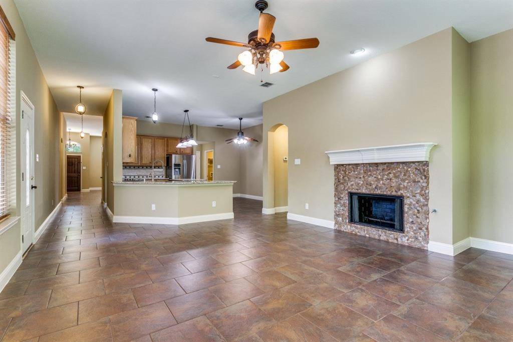 2609 Valencia Lane, Denton, TX 76210