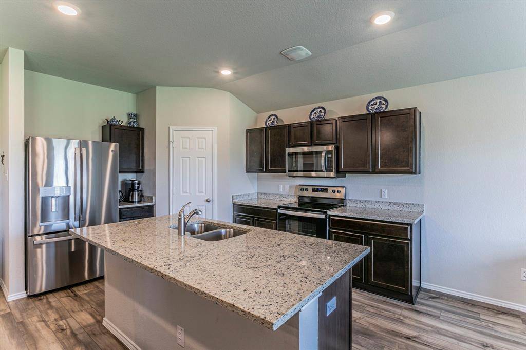 7017 Canadian Drive, China Spring, TX 76633