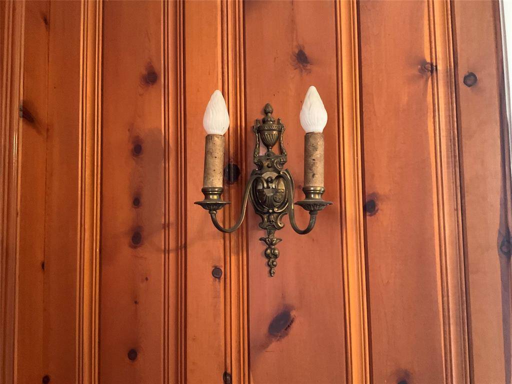 1303 W 3rd Avenue, Corsicana, TX 75110