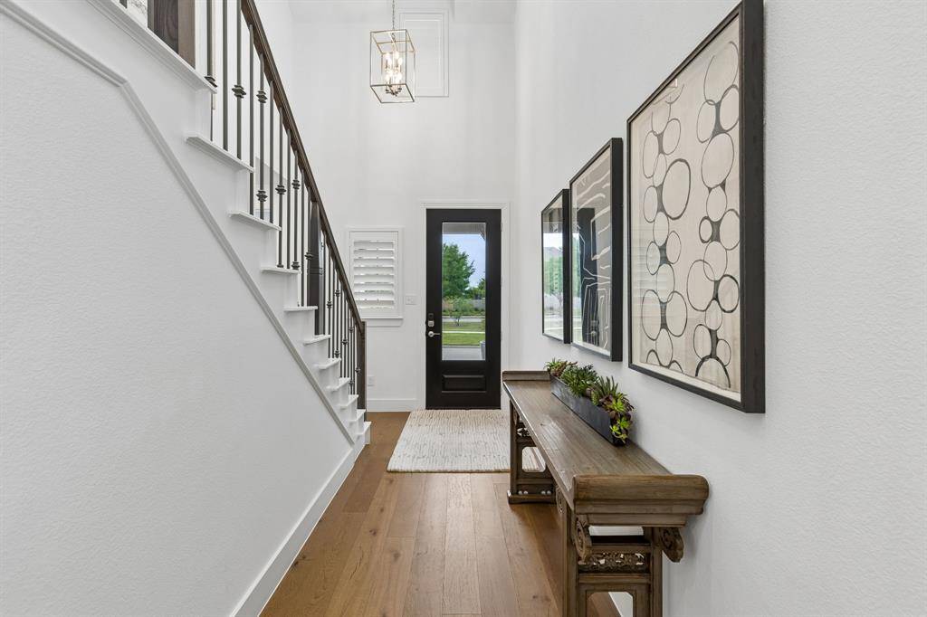 704 Streetside Lane, Argyle, TX 76226