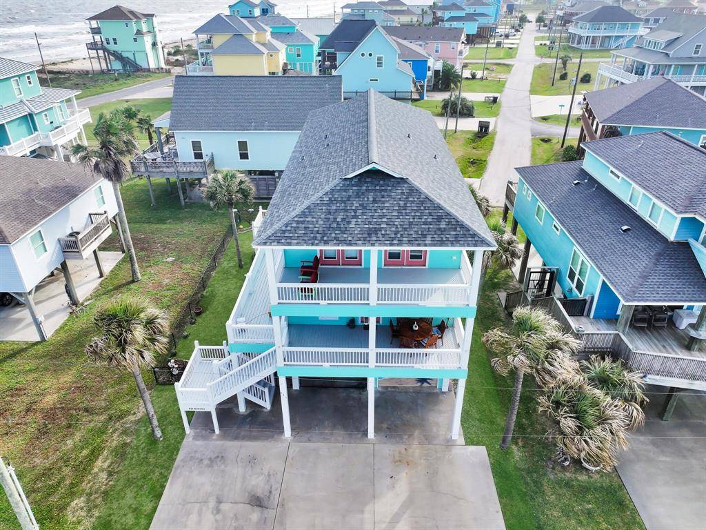 931 Bahama Drive, Port Bolivar, TX 77650