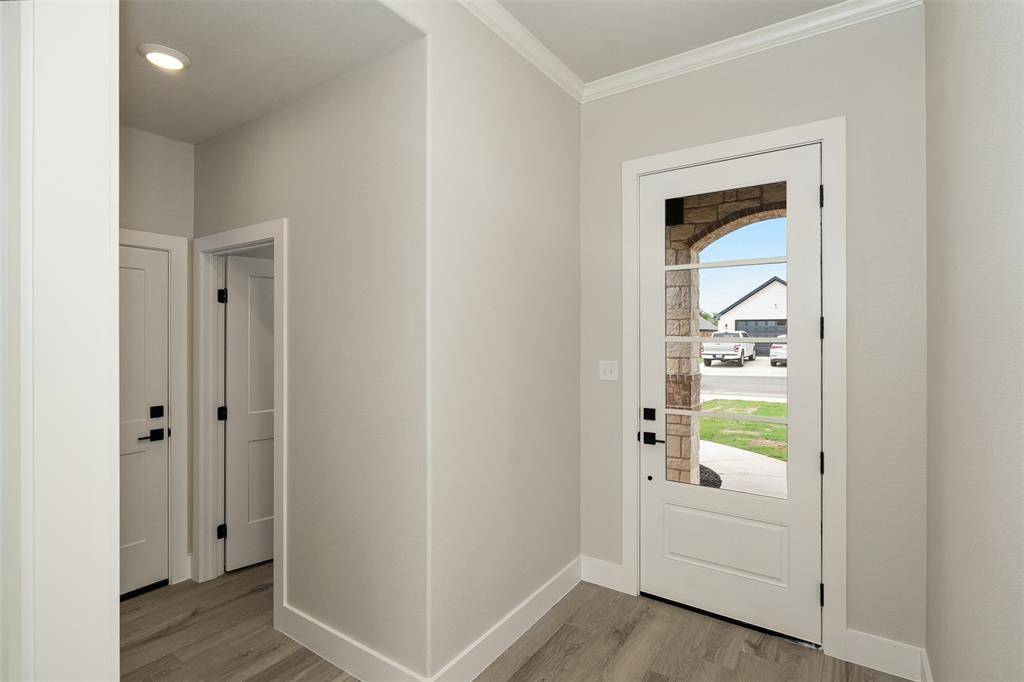 509 Limestone Circle, Mabank, TX 75147