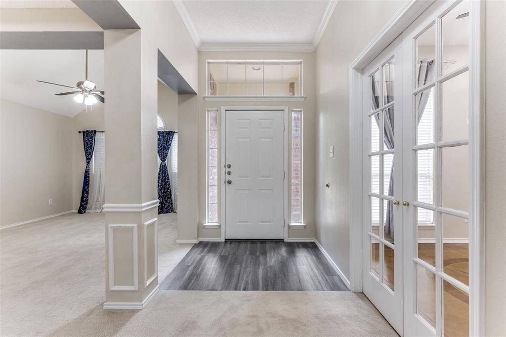 5673 Rockport Lane, Haltom City, TX 76137