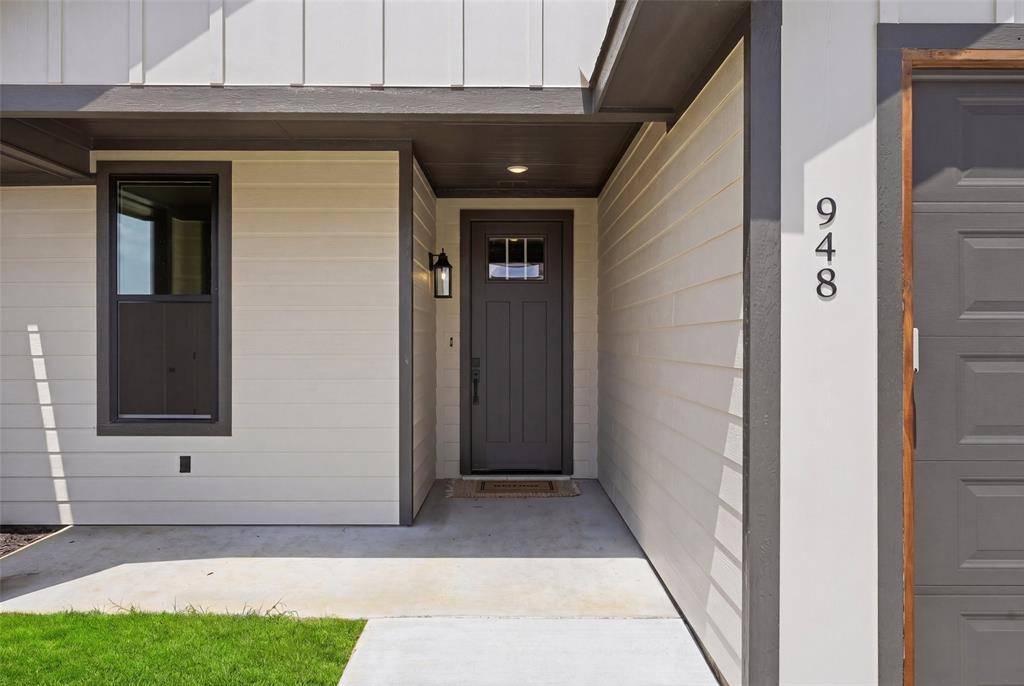 948 Huckleberry Lane, Tolar, TX 76476