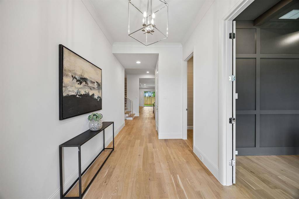 4606 Cowan Avenue, Dallas, TX 75209