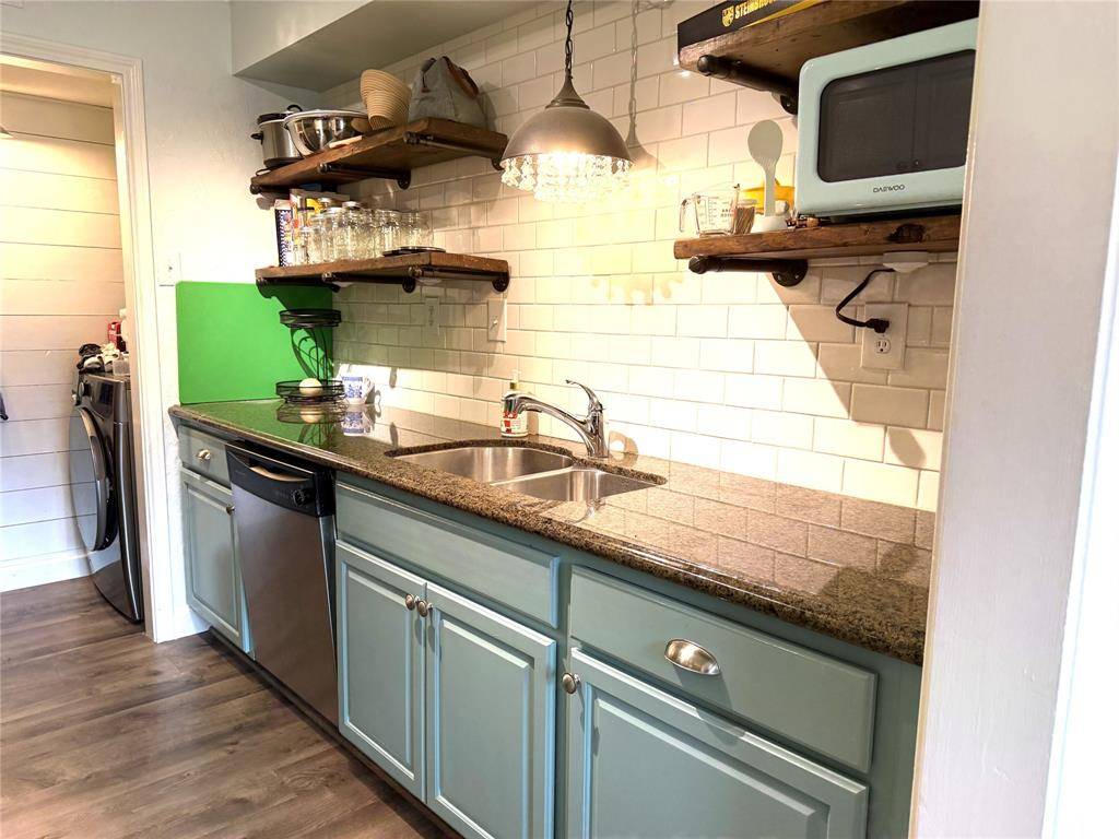 16301 Ledgemont Lane #181, Addison, TX 75001