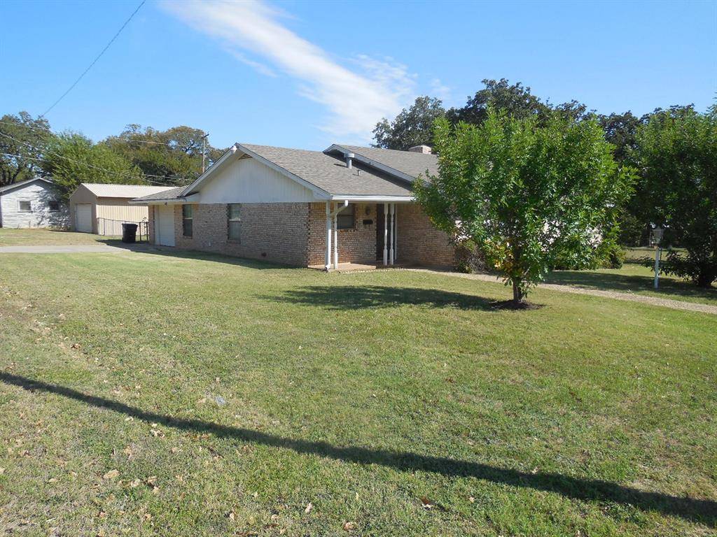 820 Walnut Street, Ranger, TX 76470