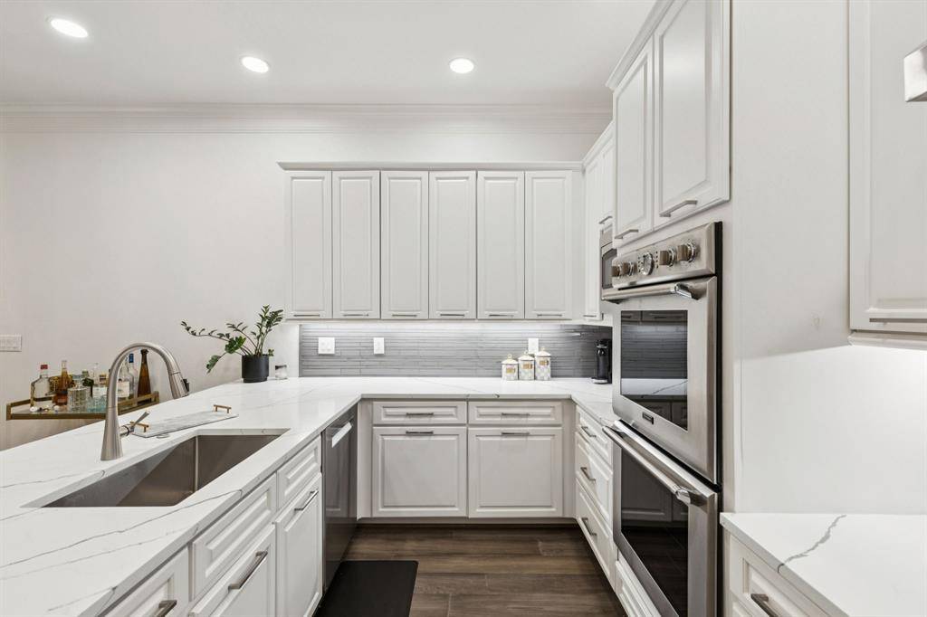 6605 Bandera Avenue #1D, Dallas, TX 75225