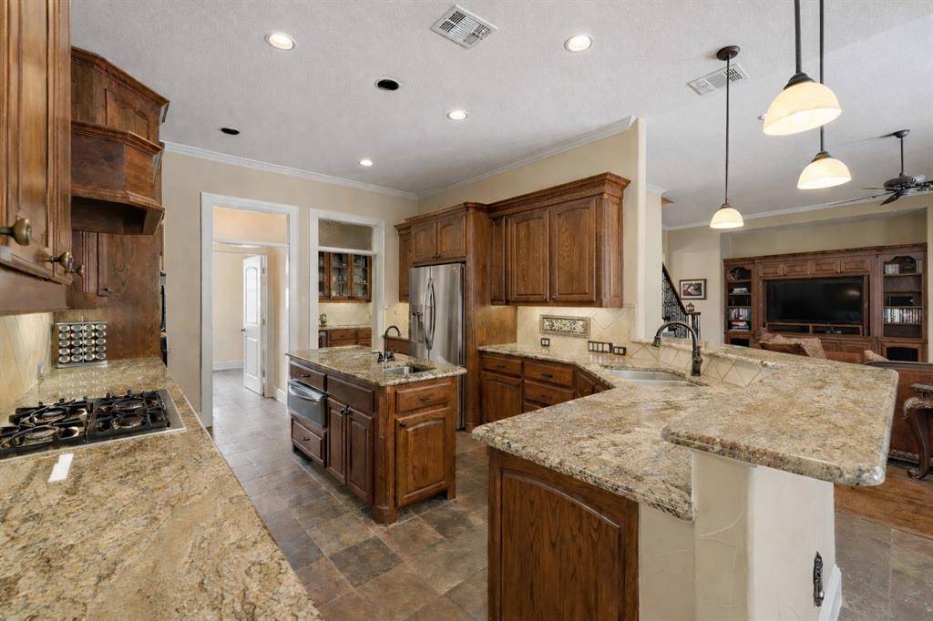 150 Sequoia Court, Midlothian, TX 76065