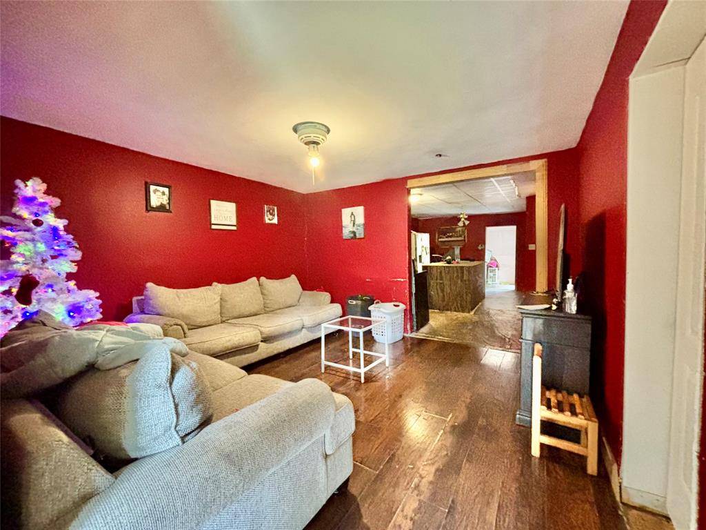 1315 Strickland Street, Bellmead, TX 76705