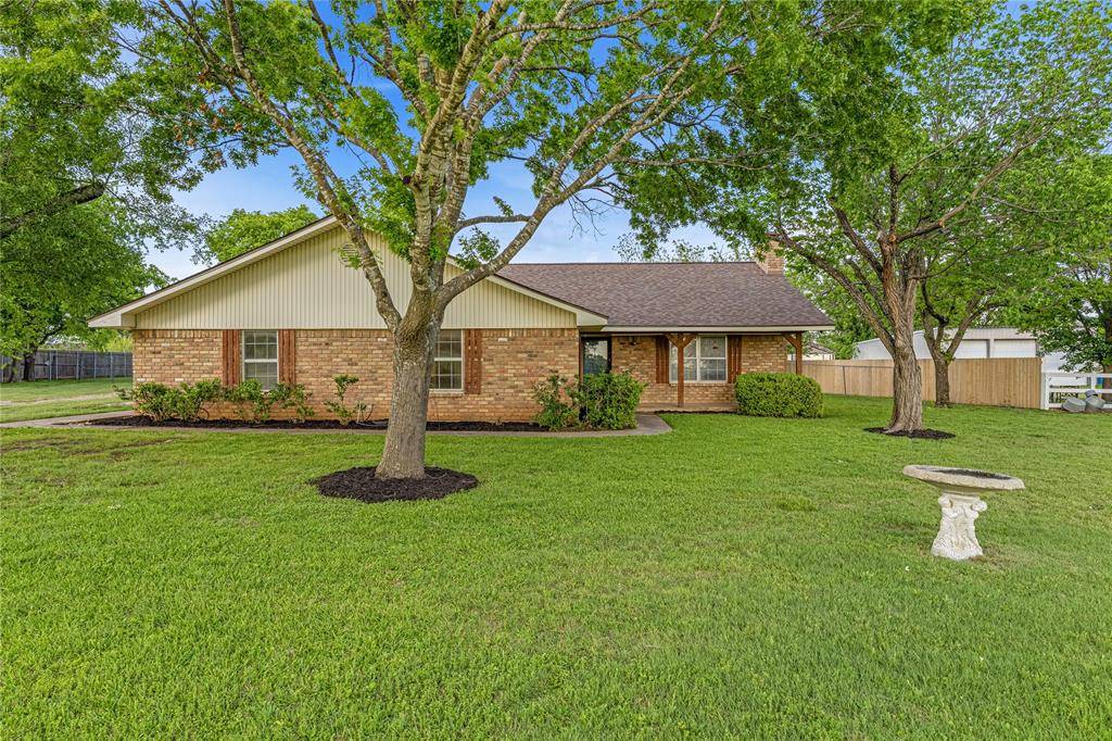 776 April Lane, China Spring, TX 76633