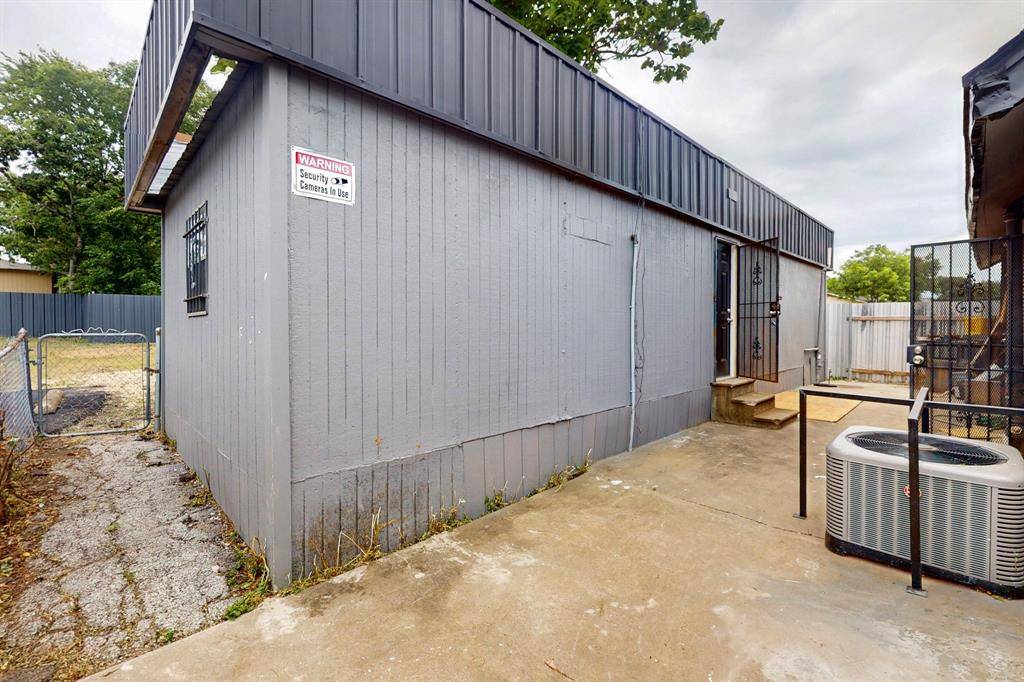 3818 S Lancaster Road #Building B, Dallas, TX 75216