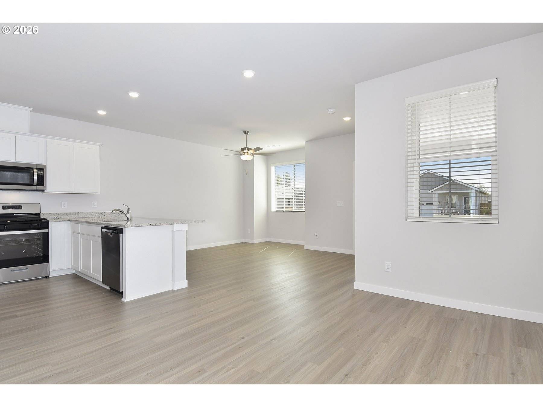 1175 PARKSIDE AVE, Woodburn, OR 97071