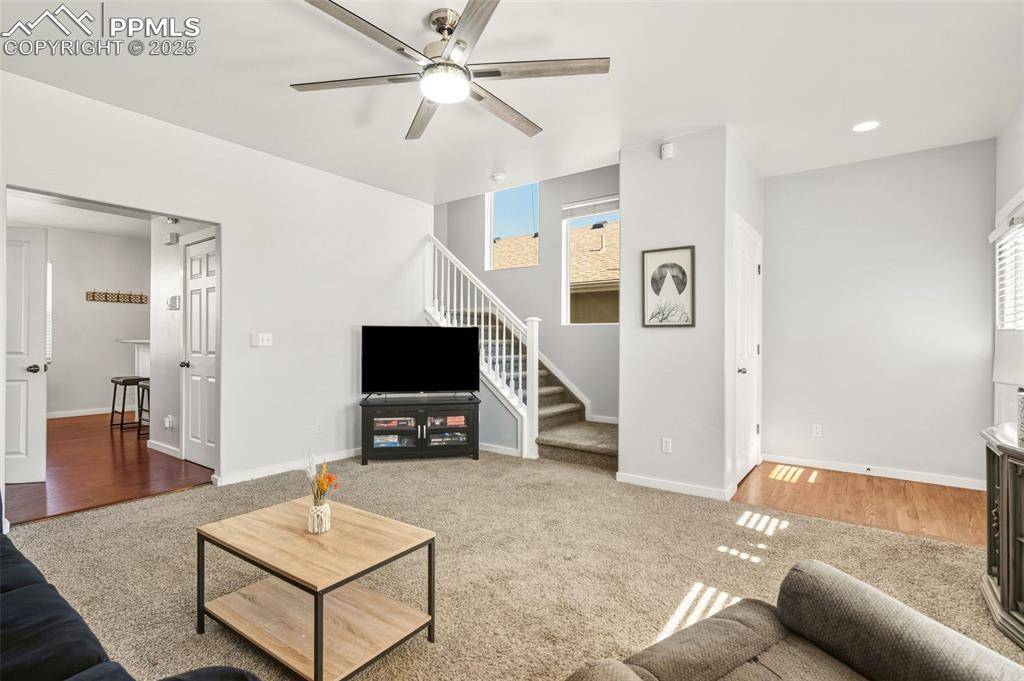 5006 Dovetail LN, Colorado Springs, CO 80916