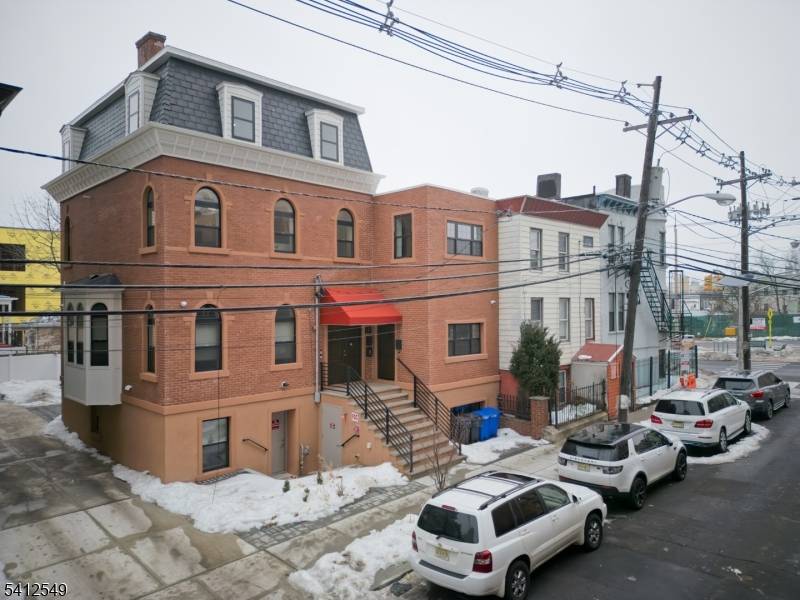 133 Clifton Pl #3, Jersey City, NJ 07304