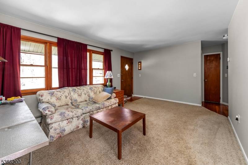 6 Jay Rd, Vernon Twp., NJ 07422