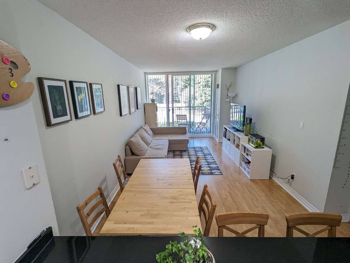 38 William Carson CRES #222, Toronto C12, ON M2P 2H2