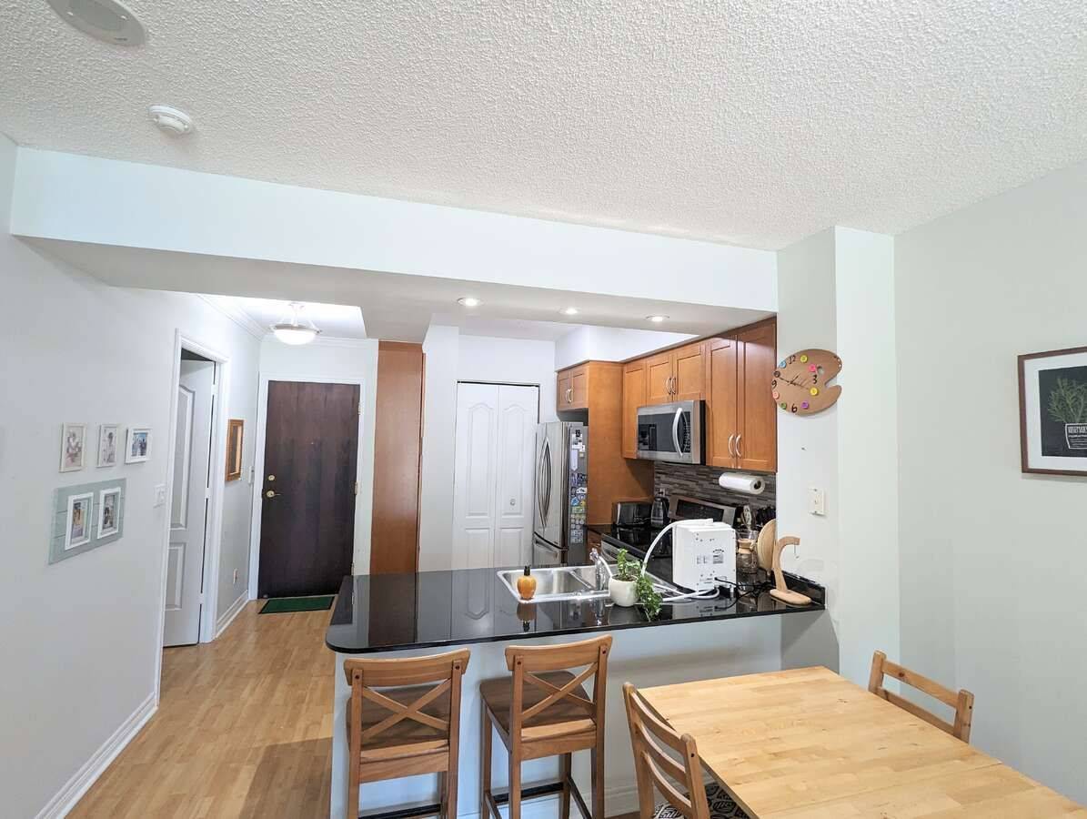 38 William Carson CRES #222, Toronto C12, ON M2P 2H2