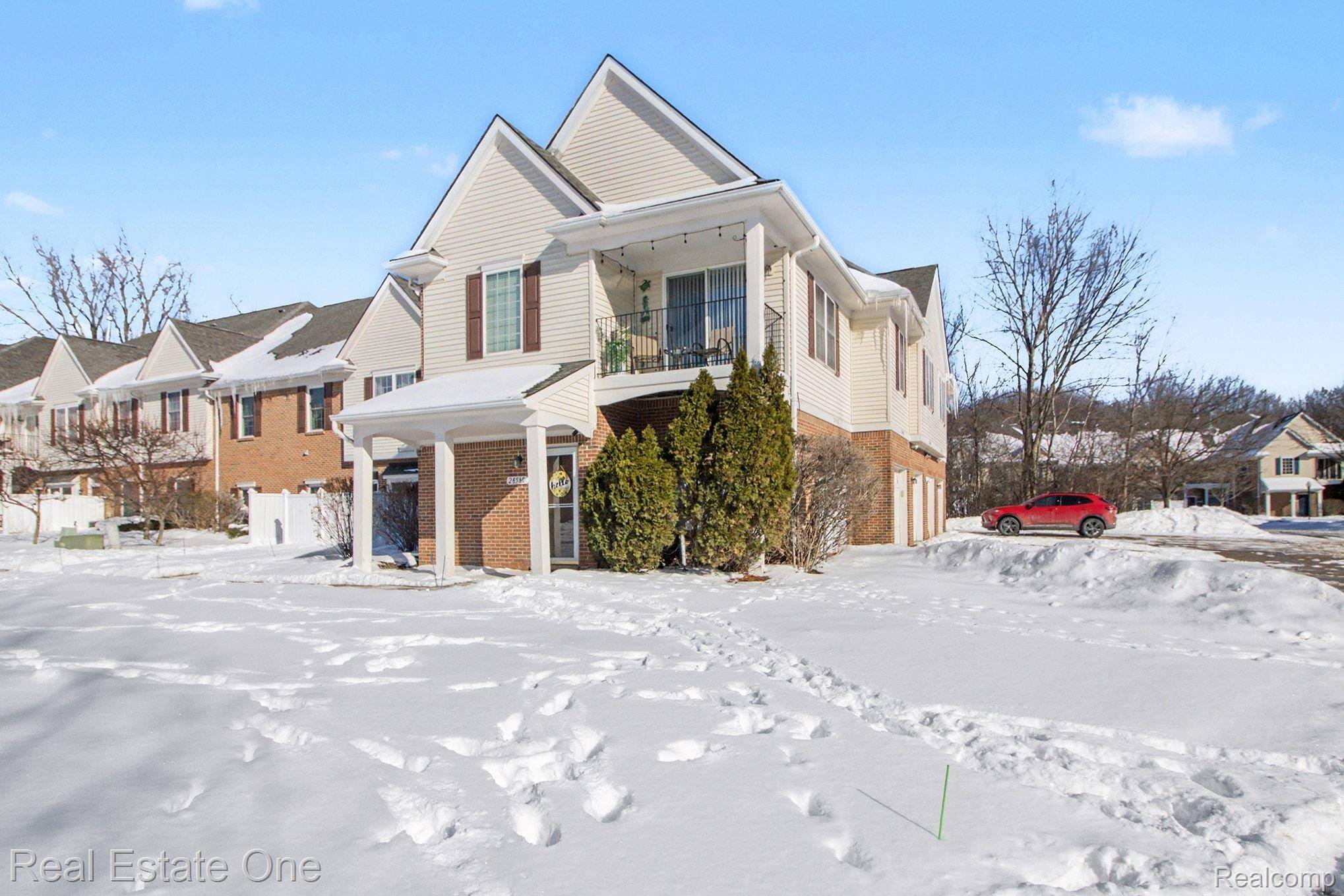 2858 Cottonwood DR #C, Waterford Charter Township, MI 48328