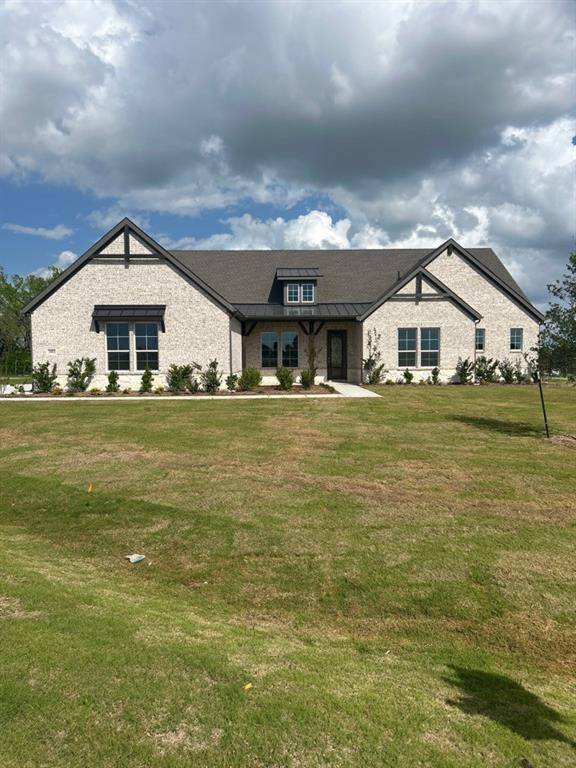 1003 Webb Court, Van Alstyne, TX 75495