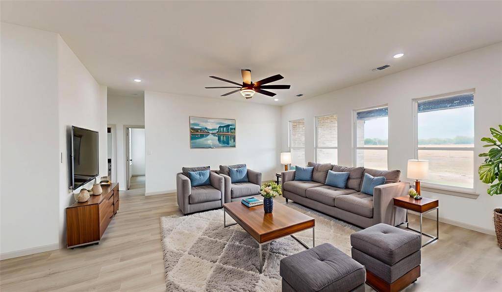 235 Private Road #5440, Point, TX 75472