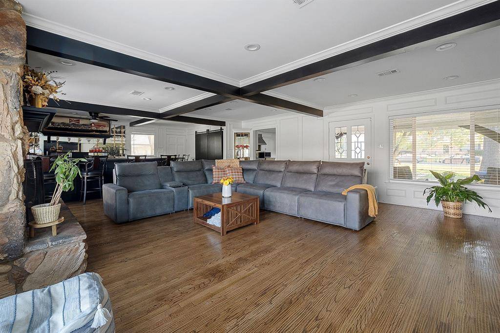 9207 Angora Street, Dallas, TX 75218