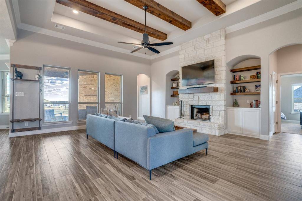 3020 Infinity Drive, Weatherford, TX 76087